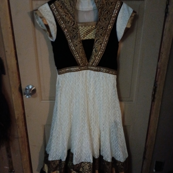 Indian bride wear - Picture 2 of 13